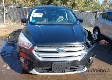 2017 Ford Escape Se from USA, damaged, VIN 1FMCU0GD3HUC27080